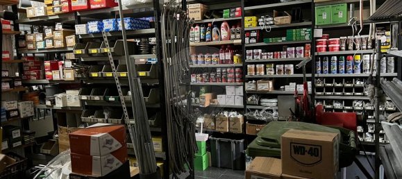 93m² Commercial property in Lisbon, Portugal No. 69257 6