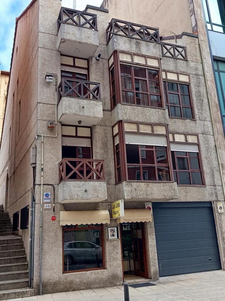 Dúplex de 3 dormitorios en Santander, Spain No. 141375