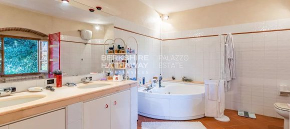 13 rooms House in Figline e Incisa Valdarno, Italy No. 236162 10