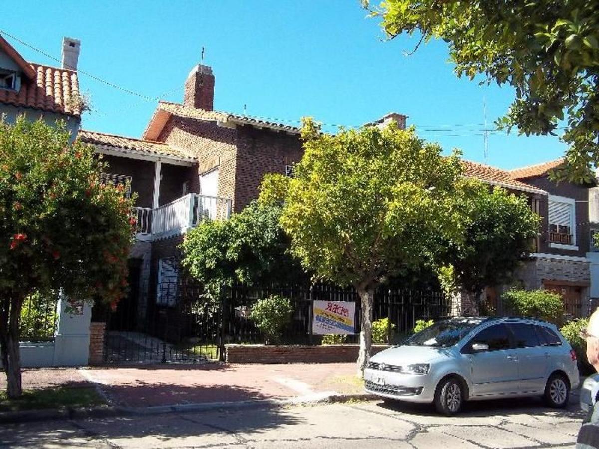 Дом с 3 спальнями в Сан Исидро, Аргентина № 58161