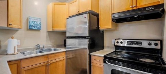 3 bedrooms House in British Columbia, Canada No. 1252 12