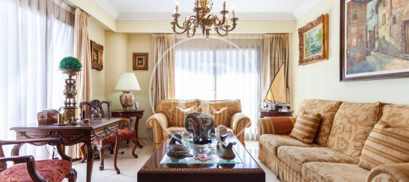 4 bedrooms Apartment in Valencia, Spain No. 155472 2