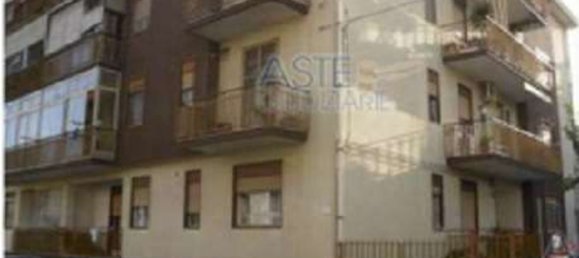 6 rooms Apartment in Scordia, Italy No. 51129 5