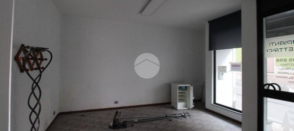 1 room Office in Pieranica, Italy No. 87264 2