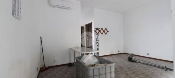 1 room Office in Pieranica, Italy No. 87264 3