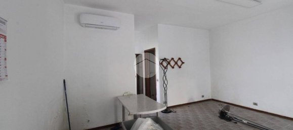 1 room Office in Pieranica, Italy No. 87264 14