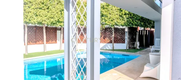 5 bedrooms Villa in Quarteira, Portugal No. 101834 2