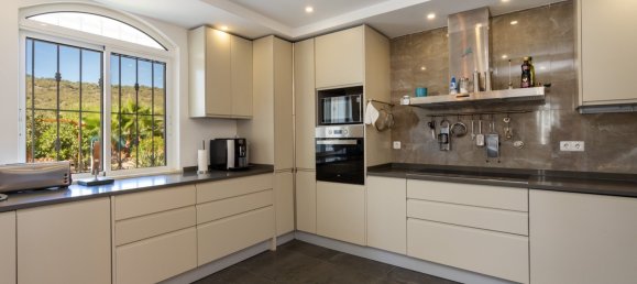 4 bedrooms House in Loule, Portugal No. 138073 5