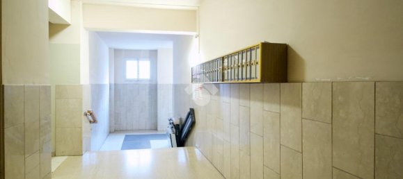 3 rooms Apartment in Reggio Emilia, Italy No. 7327 43