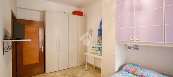 3 rooms Apartment in Reggio Emilia, Italy No. 7327 25