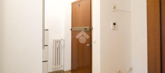 3 rooms Apartment in Reggio Emilia, Italy No. 7327 22