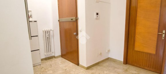 3 rooms Apartment in Reggio Emilia, Italy No. 7327 23