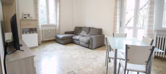 3 rooms Apartment in Reggio Emilia, Italy No. 7327 12