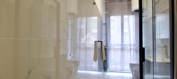 3 rooms Apartment in Reggio Emilia, Italy No. 7327 42