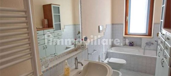 2 Schlafzimmer Wohnung in Piacenza, Italy, Nr. 266113 19