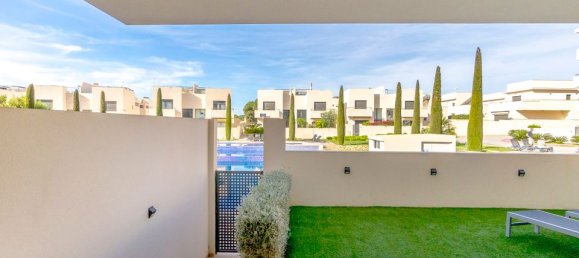 Apartamento de 2 dormitorios en Alicante, Spain No. 176230 10
