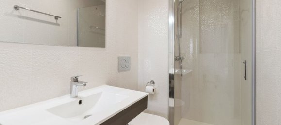 Apartamento de 2 dormitorios en Alicante, Spain No. 176230 4