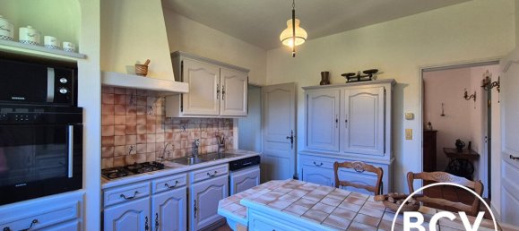 Villa de 4 dormitorios en Saint-Prest, France No. 159457 10