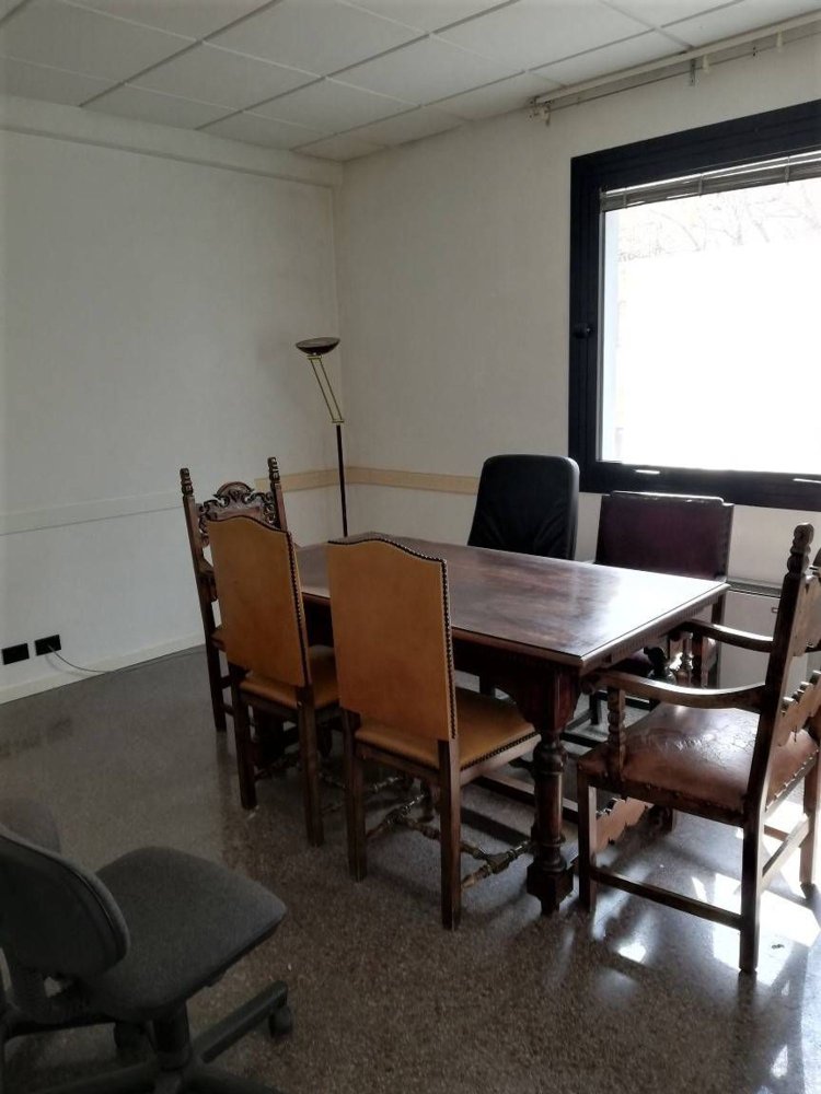 70m² Office in Poggibonsi, Italy No. 158726