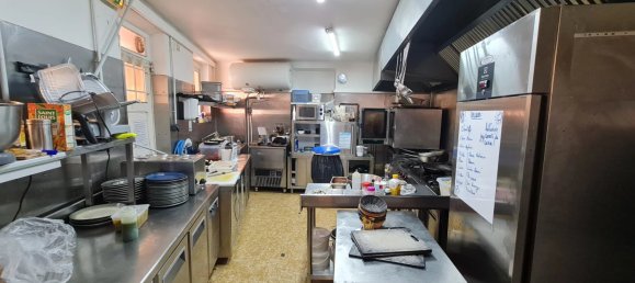 87m² Commercial property in La Trinite, France No. 190444 6