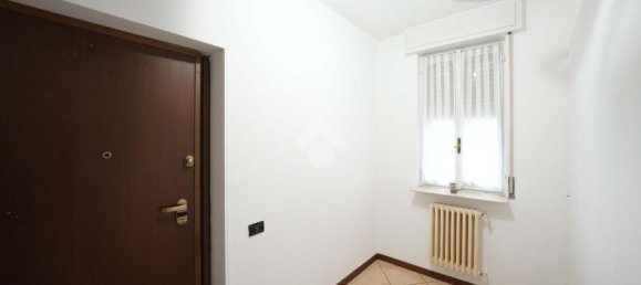 3 rooms Apartment in Meda, Italy No. 87128 4