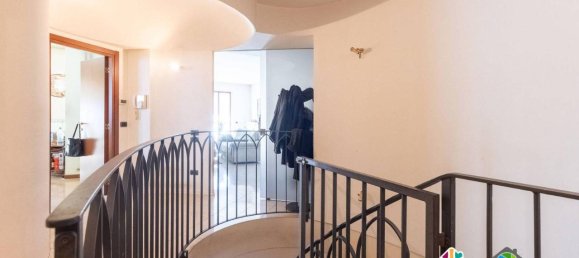 Villa de 5 habitaciónes en Carate Brianza, Italy No. 40878 20