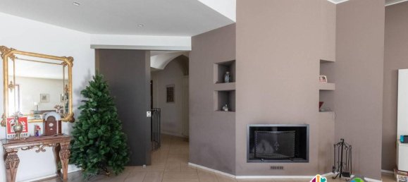 Villa de 5 habitaciónes en Carate Brianza, Italy No. 40878 13