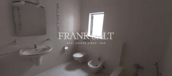 3 bedrooms Apartment in Saint Paul's Bay, Malta No. 7818 10