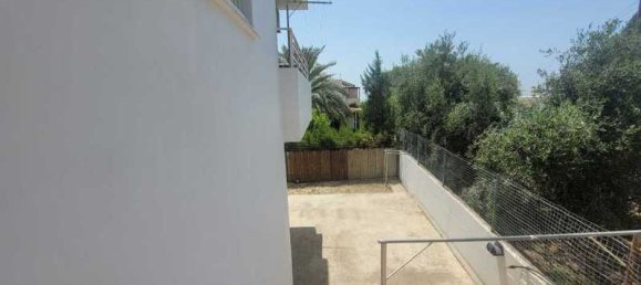5 bedrooms Villa in Empa, Cyprus No. 7667 16