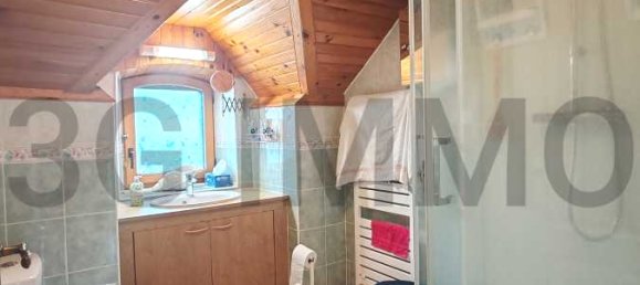 3 bedrooms House in Meneac, France No. 192476 2