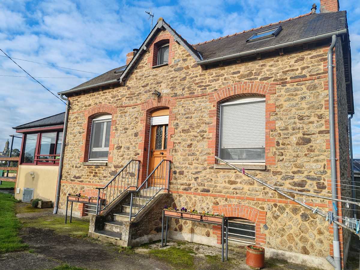 3 bedrooms House in Meneac, France No. 192476