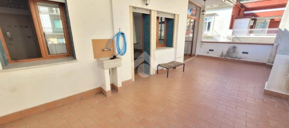 3 bedrooms Penthouse in Naples, Italy No. 320794 18