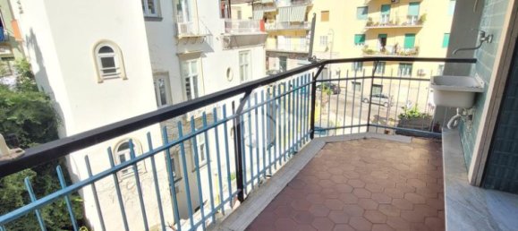 3 bedrooms Penthouse in Naples, Italy No. 320794 36