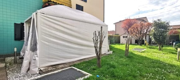 3غرفة شقة في Castelnuovo Rangone, Italy رقم 3114 31