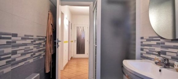 3غرفة شقة في Castelnuovo Rangone, Italy رقم 3114 33