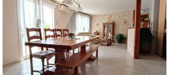 4 Schlafzimmer Haus in Mayenne, France, Nr. 277999 5