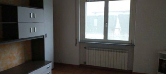 3 rooms Apartment in Biandronno, Italy No. 3175 24