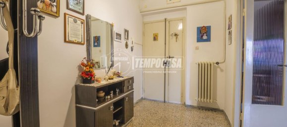 4 rooms Apartment in Potenza Picena, Italy No. 8598 10