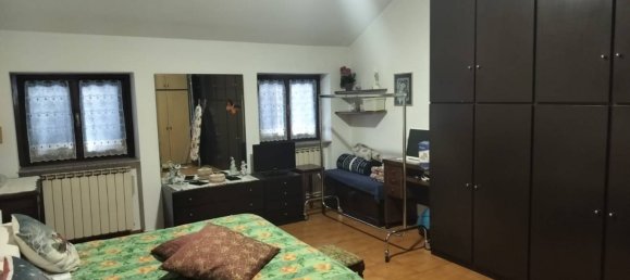 Dúplex de 2 dormitorios en Rovello Porro, Italy No. 275240 14