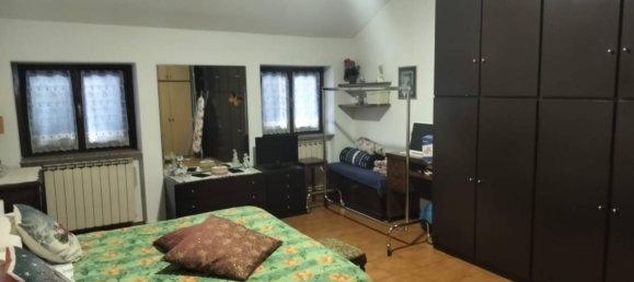 Dúplex de 2 dormitorios en Rovello Porro, Italy No. 275240 13