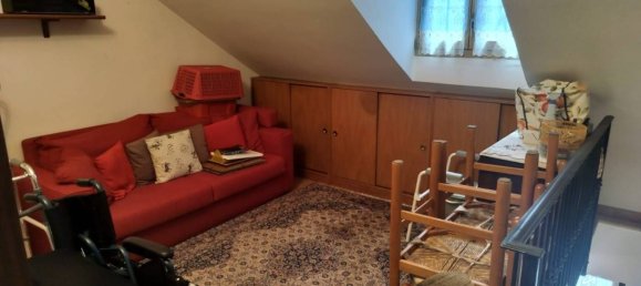 Dúplex de 2 dormitorios en Rovello Porro, Italy No. 275240 15