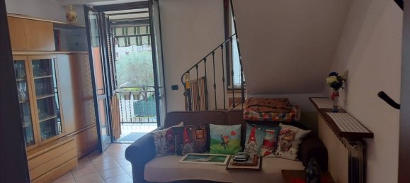 Dúplex de 2 dormitorios en Rovello Porro, Italy No. 275240 6