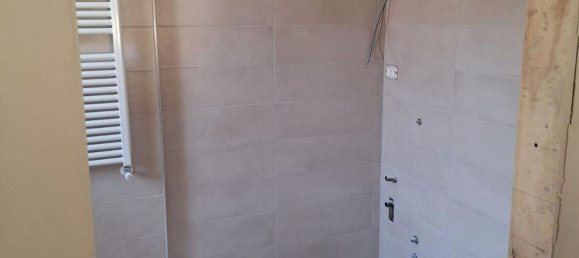 4 bedrooms Apartment in Imola, Italy No. 371481 15