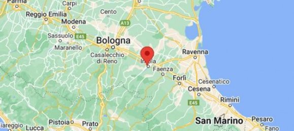 4 bedrooms Apartment in Imola, Italy No. 371481 18