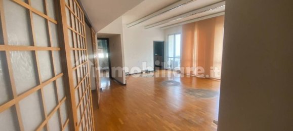 5-Zimmer Büro in Arezzo, Italy, Nr. 174730 3