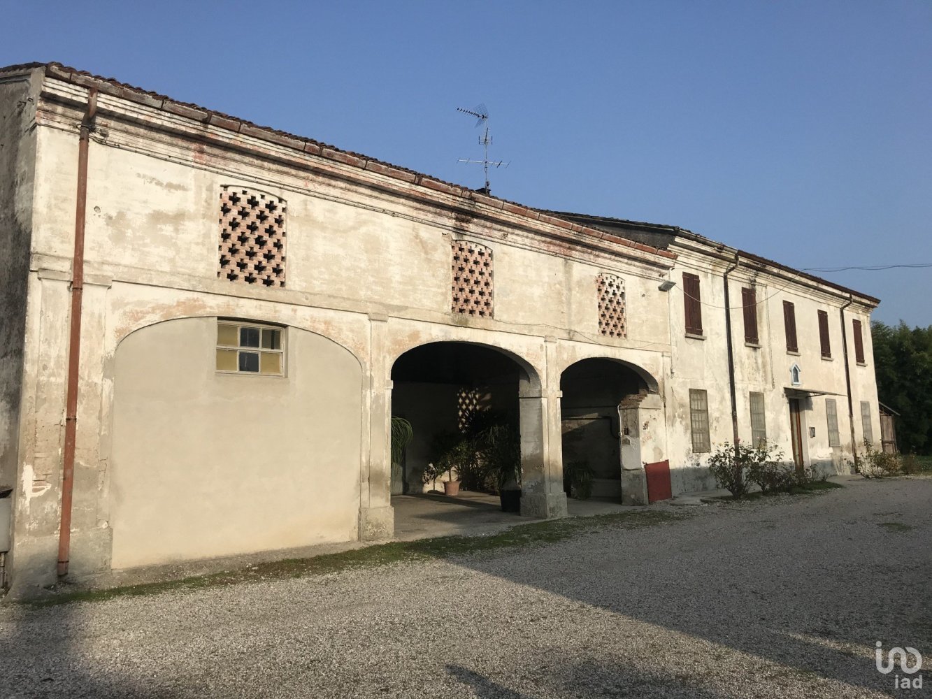 5 bedrooms Villa in Ceresara, Italy No. 125506