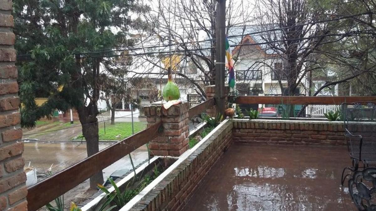 8 bedrooms House in San Miguel, Argentina No. 101783