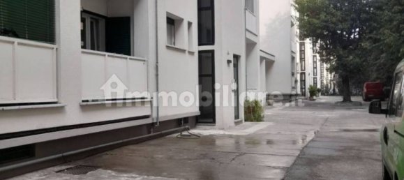 25m² Warehouse in Milan, Italy No. 372651 8