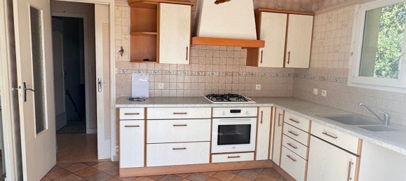 3 Schlafzimmer Haus in Tonnay-Charente, France, Nr. 293439 2