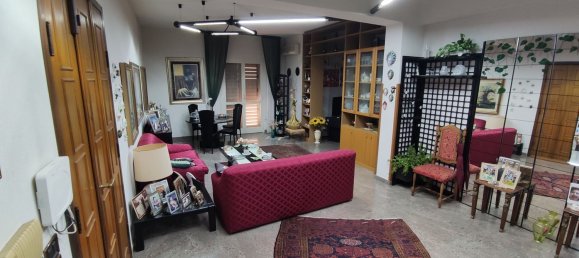 8 chambres Appartement à Reggio Calabria, Italy No. 323813 5